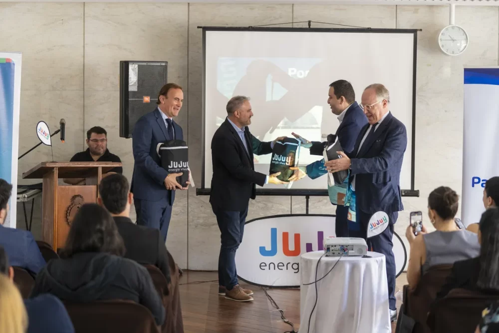 Conectividad aérea: Jujuy y Paraguay con 40% de ocupación - Ojos del Mundo